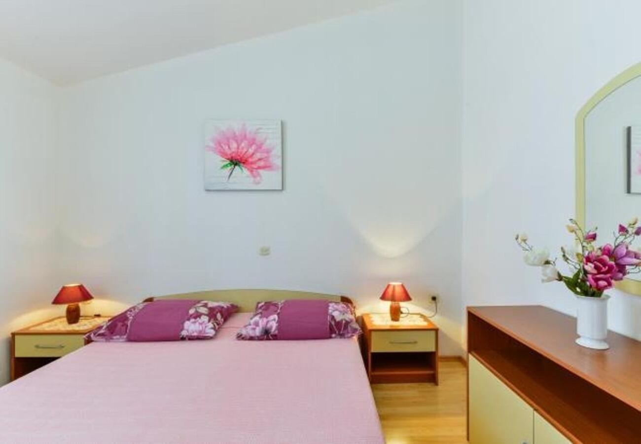 Apartment Kosta Kustici Luaran gambar