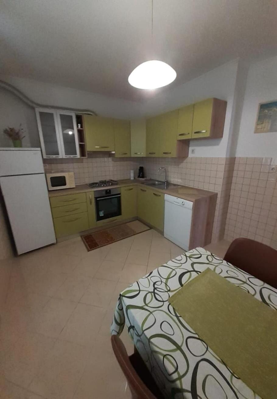 Apartment Kosta Kustici Luaran gambar
